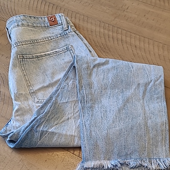 Ladies size 11/30 jeans - Picture 3 of 3